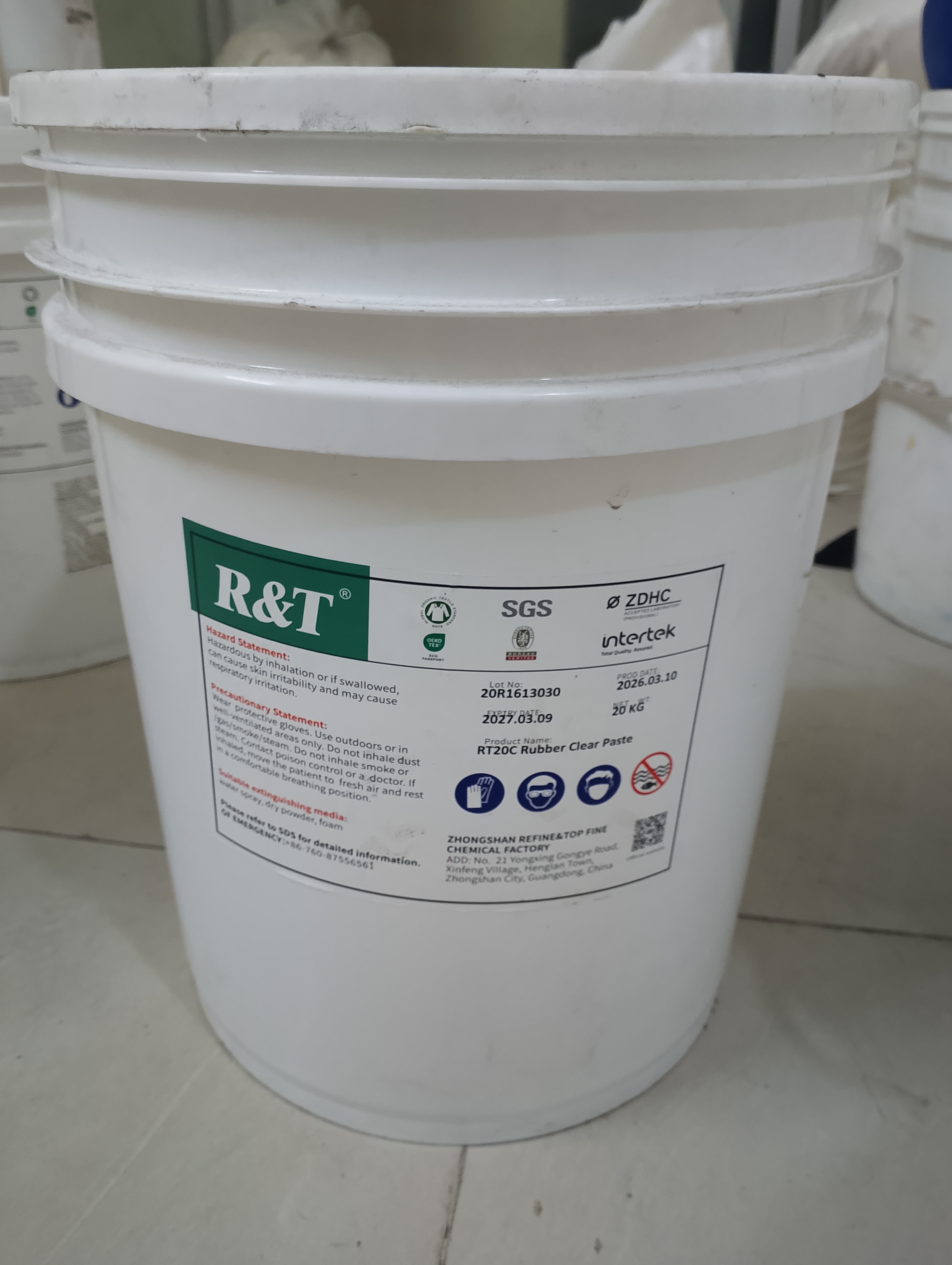 RT20C Rubber Clear Paste
